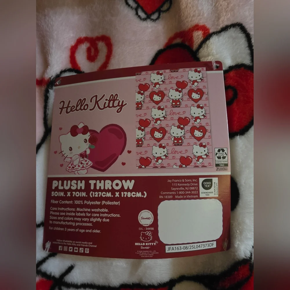 Hello Kitty Valentine Plush Throw Blanket Pink Hearts Love 50x70